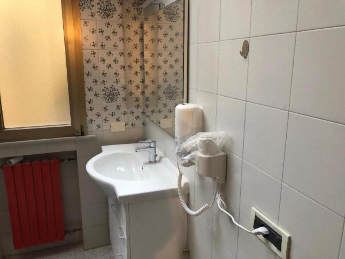 Ferienwohnung Tourist House Bologna - Fringe - Self Check-In Exterior foto