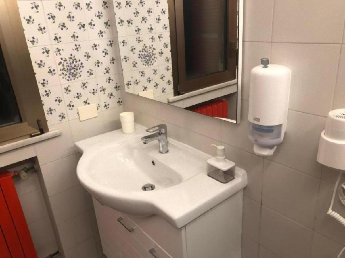 Ferienwohnung Tourist House Bologna - Fringe - Self Check-In Exterior foto
