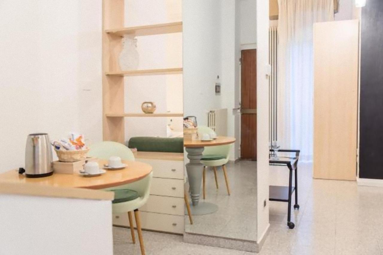 Ferienwohnung Tourist House Bologna - Fringe - Self Check-In Exterior foto